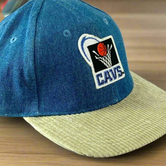 Cleveland Cavaliers Vintage NBA Old Logo Blue NOS Juvenile Hat - Picture 2 of 9